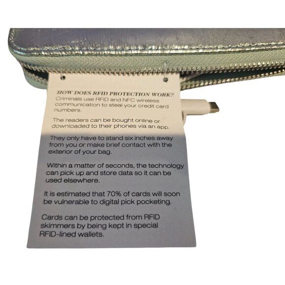 Adrienne Vittadini Studio Charging Zip Around Wallet Mint Crackled Metallic NWT - Picture 5 of 8